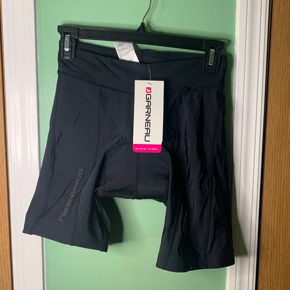 NWT GARNEAU WOMENS CYCLING SHORTS